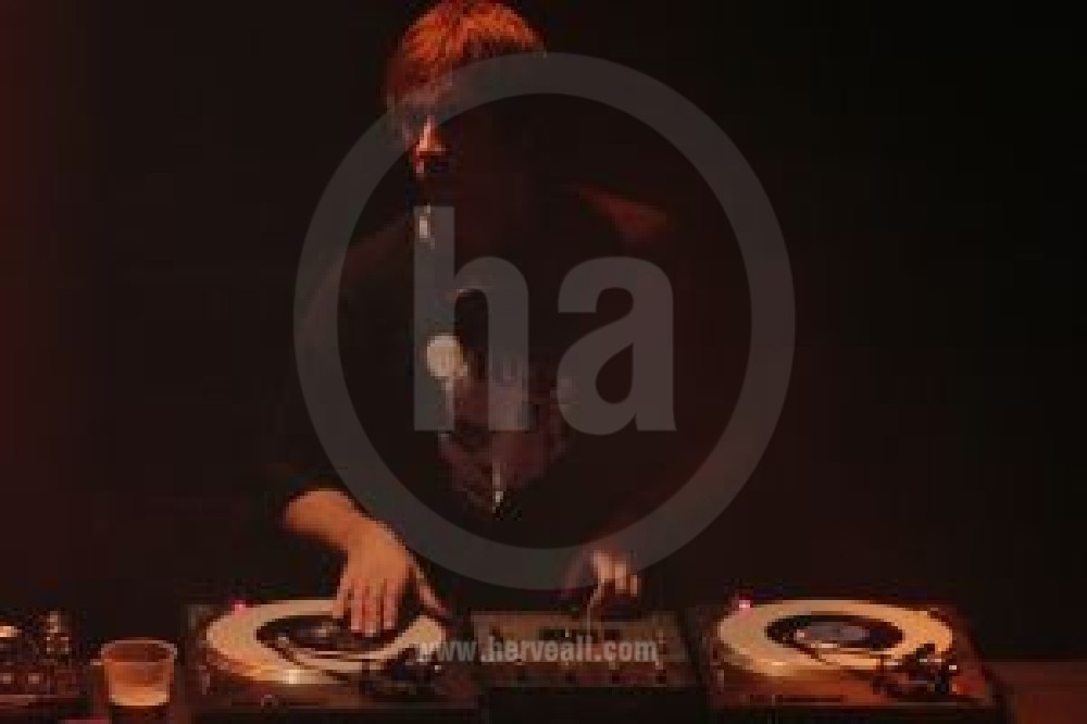 DJ Format 09