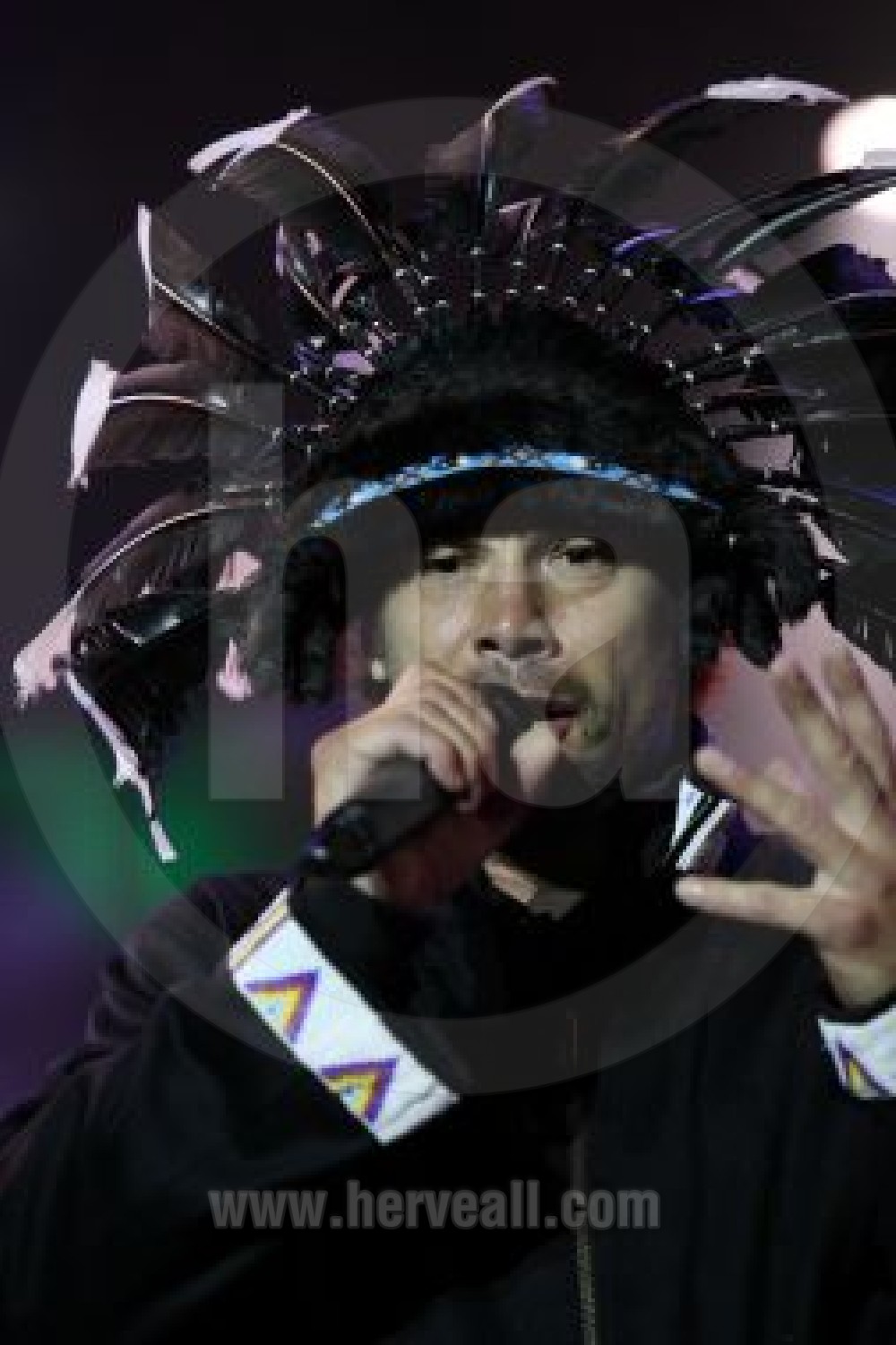 Jamiroquai engages his audience